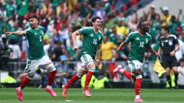 Three Red Cards and a Historic Win: Mexico Open the World Cup with Victory Over South Africa